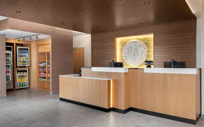 Fairfield by Marriott Inn & Suites Kansas City at The Legends