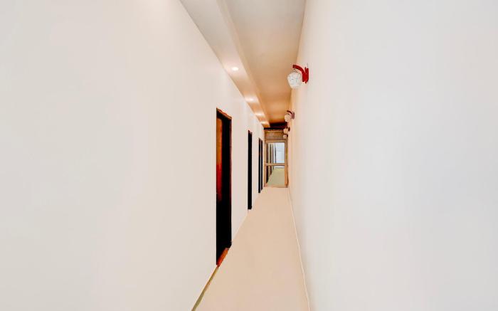 Hotel O The Aura Vibes