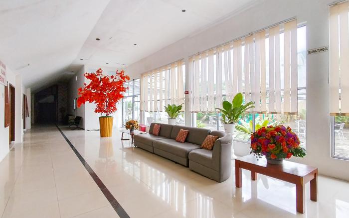 RedDoorz near Focal Point Medan