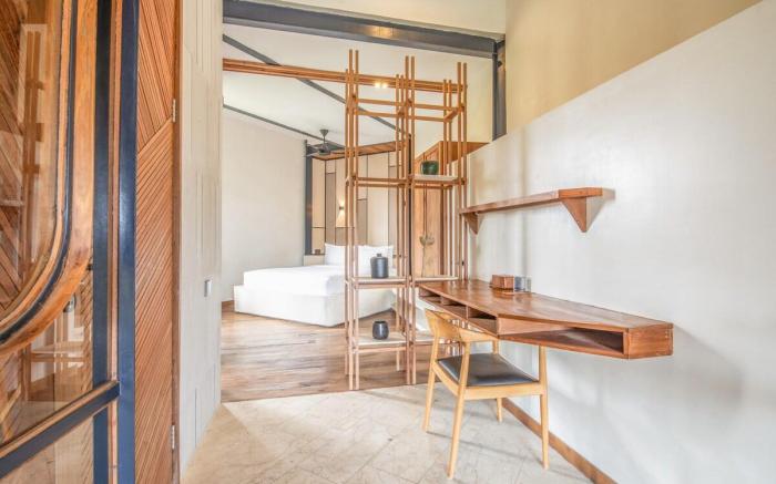 Beach Alcove Studio 2