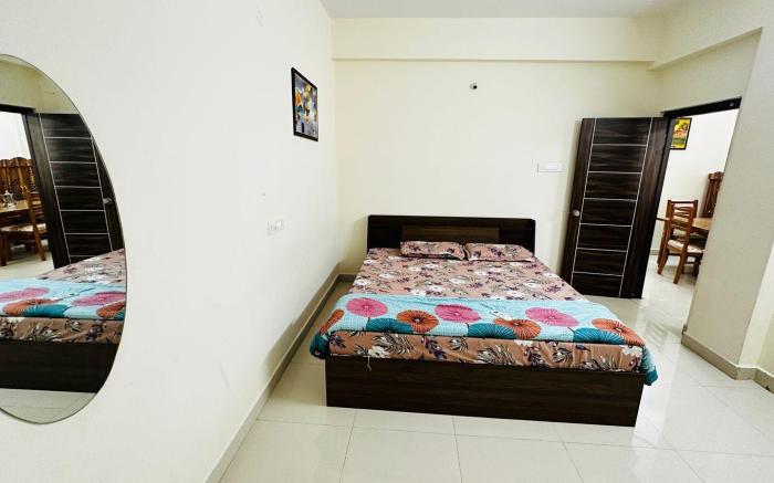 102 Fully Furnished 2BHK In Hafeezpet