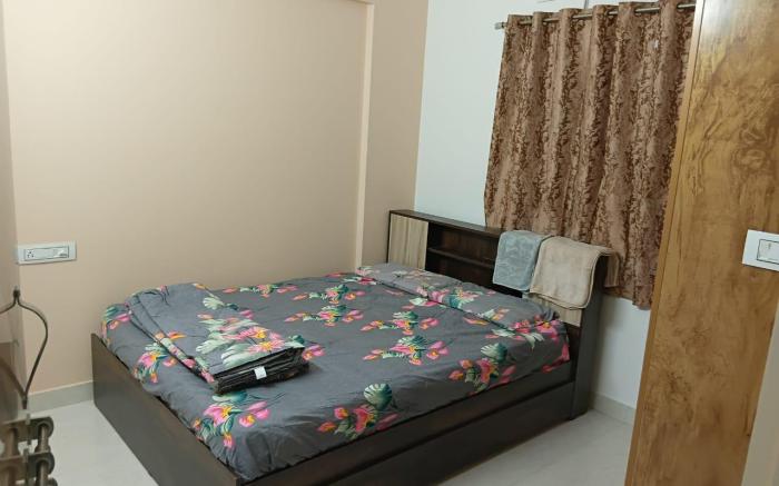 301 Fully Furnished 2BHK In Hafeezpet