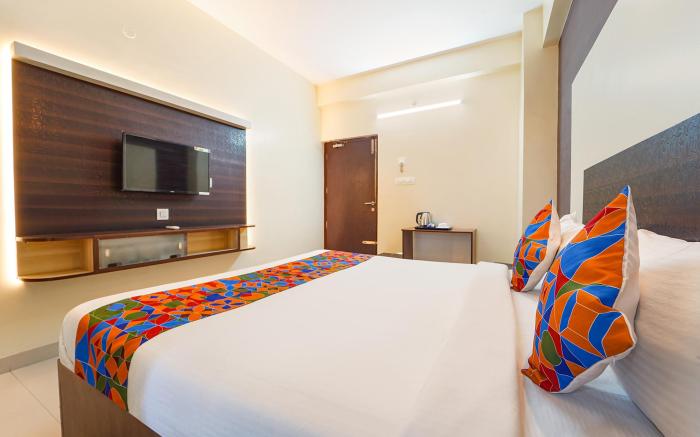 FabHotel Mani’s Residency