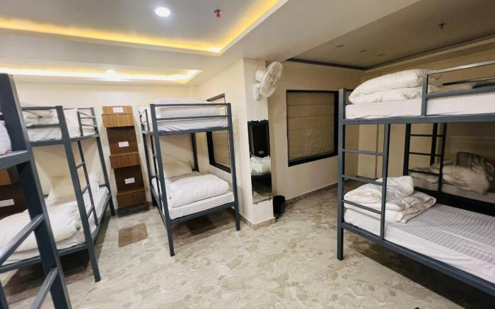 Hotel Sandal Woods