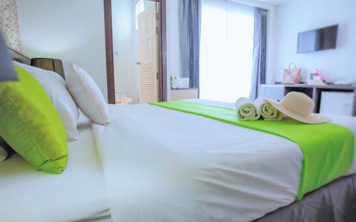 Ko Lanta Hotels and Working Space