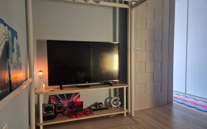 Colorful & Convenient Stay
