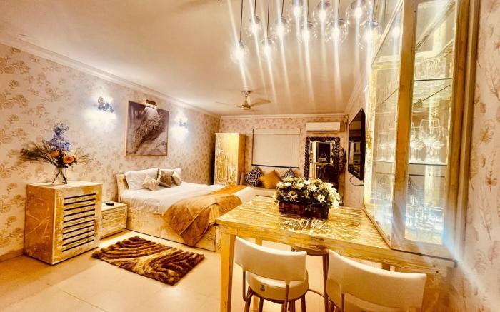 24Karat:NewlyLaunched Luxury Studio