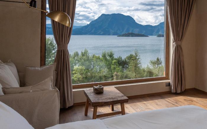 Hotel Qianshanji Lugu Lake