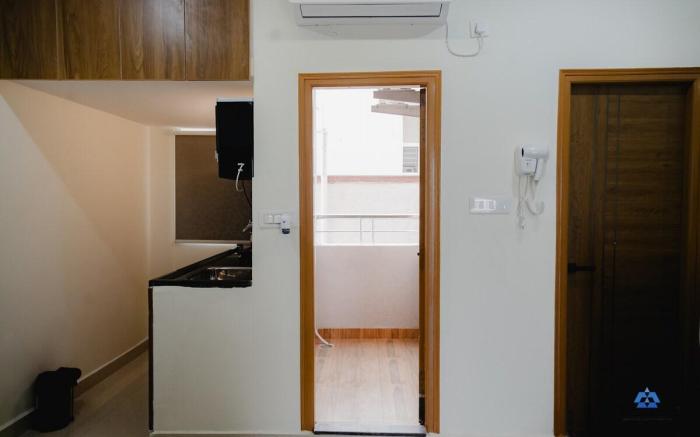 Blissful Studio Kitchen w/ Balcony