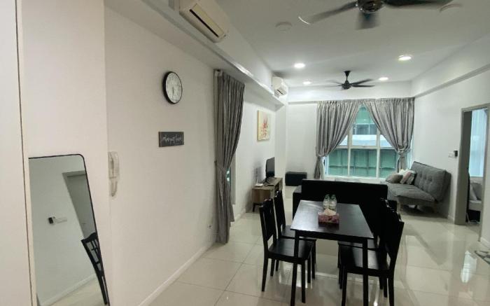 Sutera Avenue KK (5 Beds) With Free Park Near Town