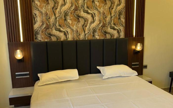 Snooze and Stay Omaxe Hazratganj