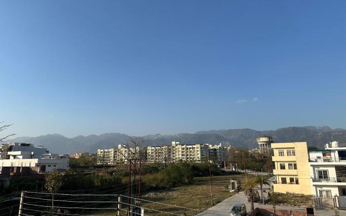 Mussoorie View Homestay In Doon Valley