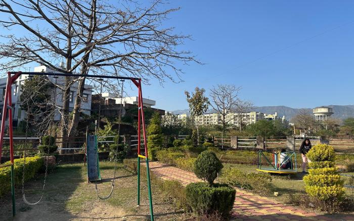 Mussoorie View Homestay In Doon Valley
