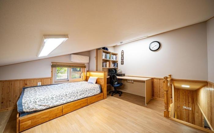 Cheongdo Peach Blossom Private Pension