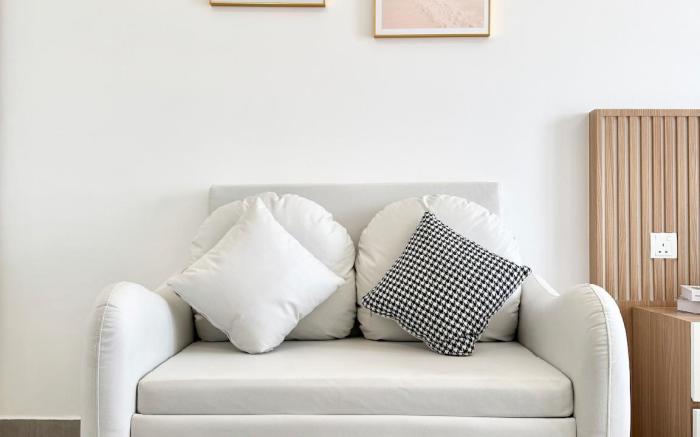 Minimalist Chic Studio | Forum SOHO by Moka