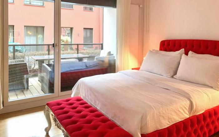 Beautiful 2BDR in City Center