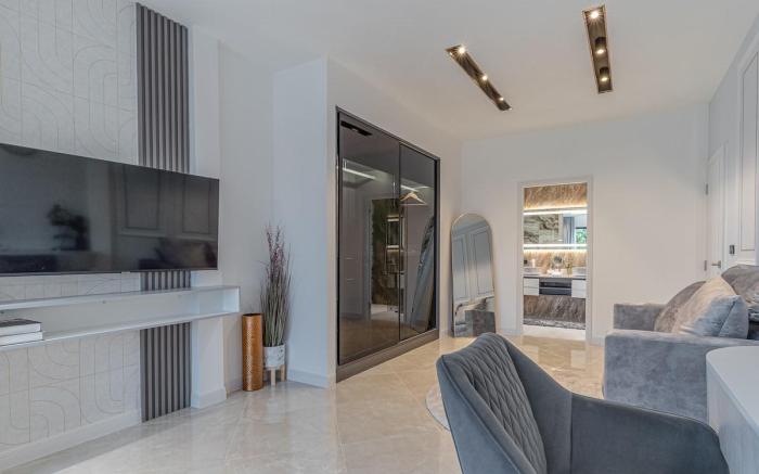 Pattaya Modern 5 Bed Pool Villa