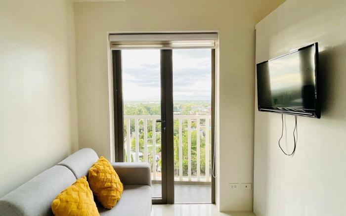 * * WV 19 Simple Studio w/ Bunk Bed