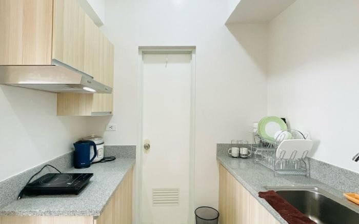 * * WV 19 Simple Studio w/ Bunk Bed