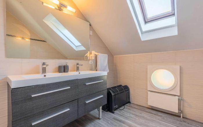 Modern Apartment - AC- 1BR-2P- Geneva 