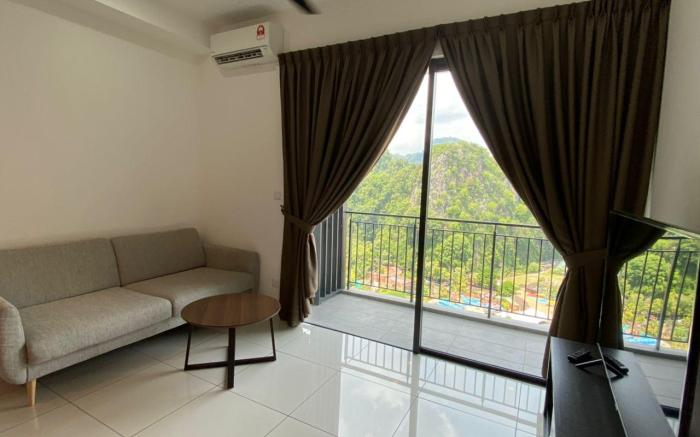Hotspring 2 Room Suite 1910 with Theme Park View