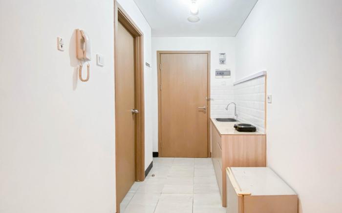 Simple Studio Apt Cordova Edupartment By Travelio