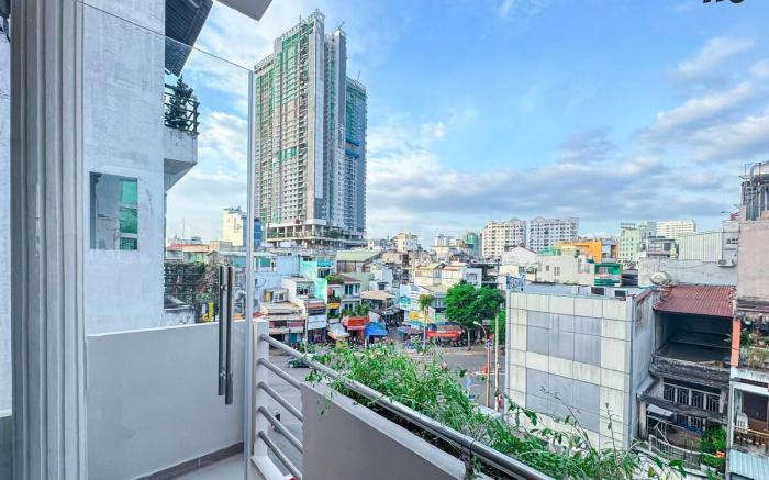 Central Luxury Apartment District 1