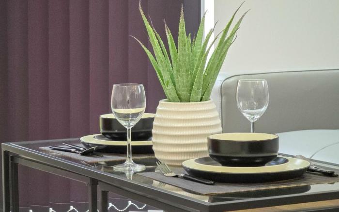 Luxury Seaside Apartments with Free Parking
