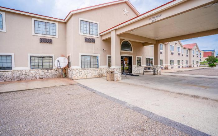 Texan Inn By OYO Beeville US-181