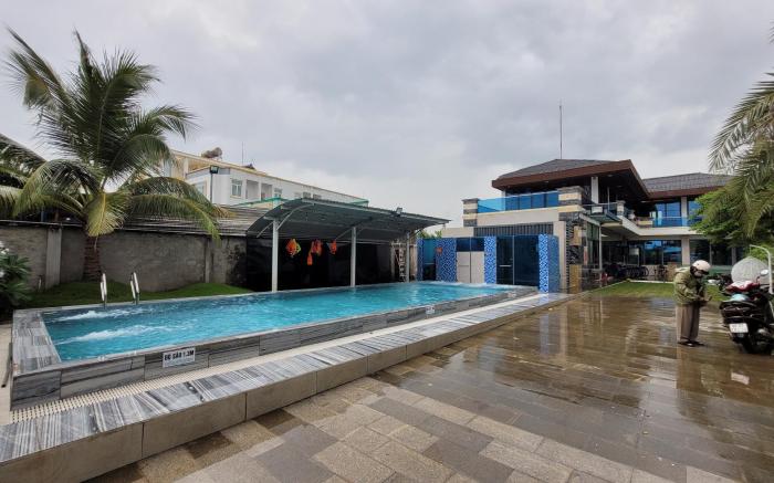 Villa 6 phòng ngủ, 9 phòng tắm, hồ bơi lớn