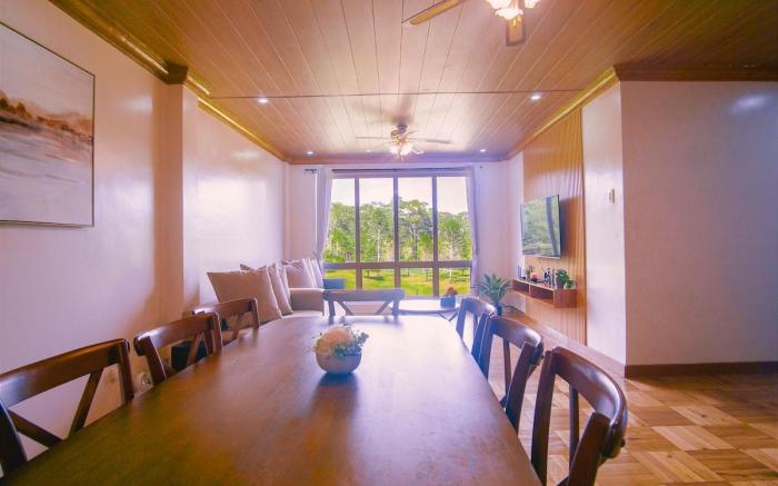 Orange House Golf Estate Unit B 1st Floor