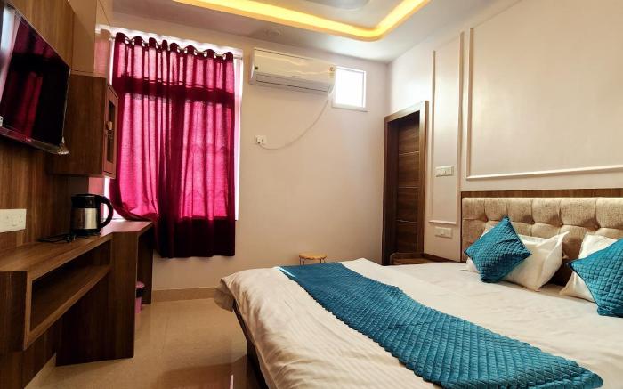 Shanti Residency 