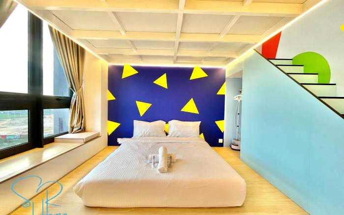 SR HOME- GRID Shin Chan themed near Legoland