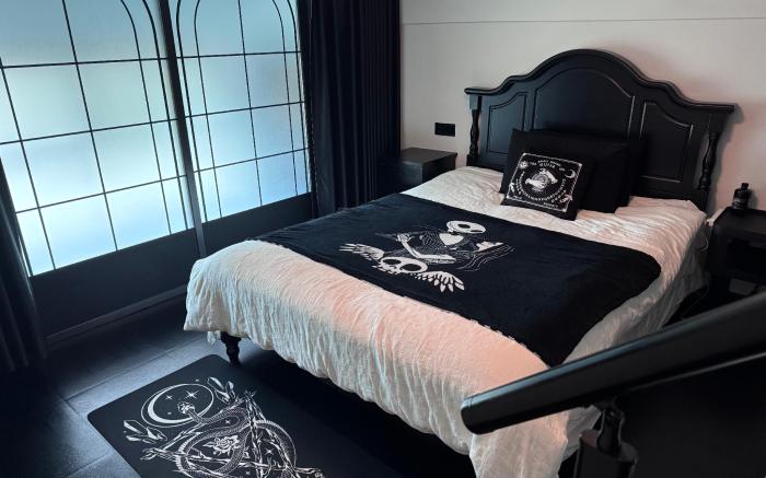 Ophelia's Gothic loft apartment 