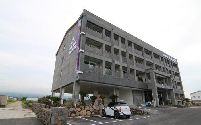 Sea View Hotel