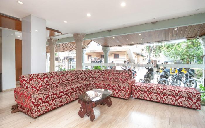 OYO 29614 Jjs Park Inn