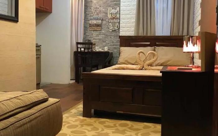 Reins Condotel at One Metropolitan Place 