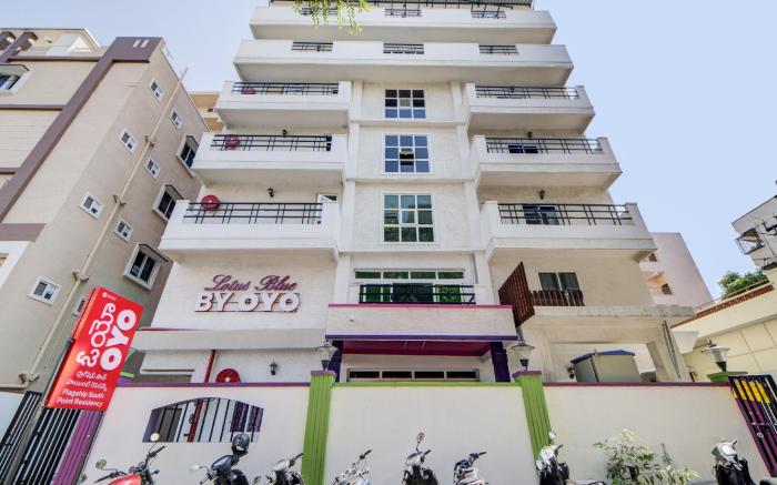 Super Hotel O JNTU college Near LULU mall, KPHB Colony.