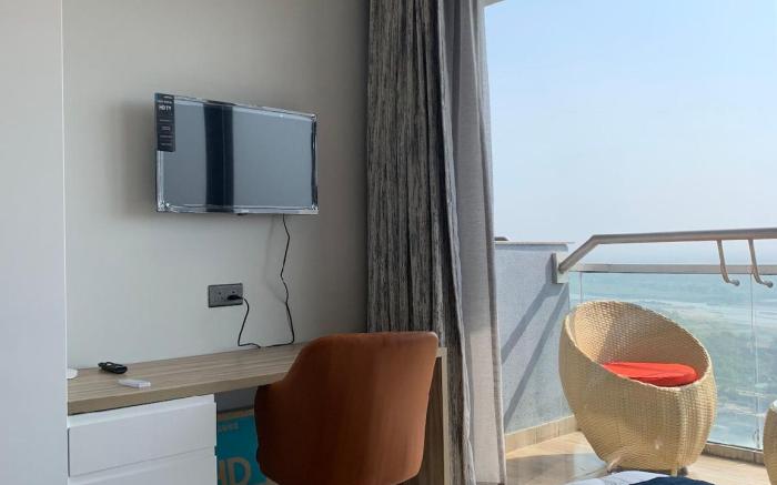 Nova Noida Stay By Uniqinn
