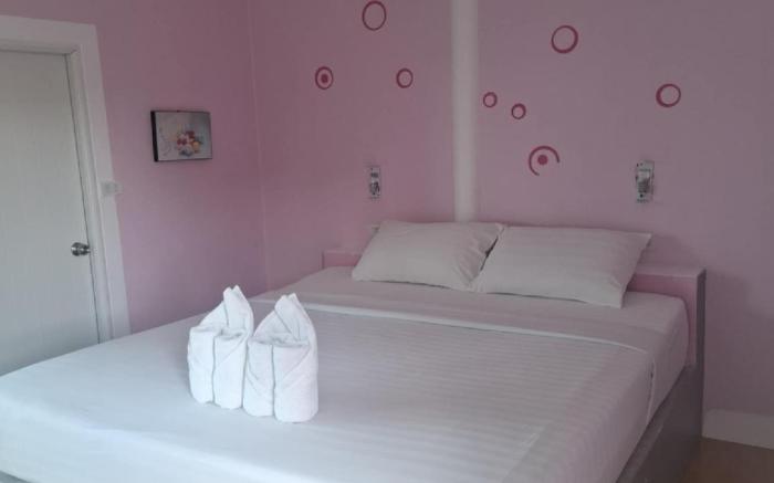 Sportsbar and Resort Pakchong 