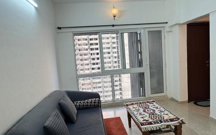 Pixiestays:1bhk near NESCO Malad
