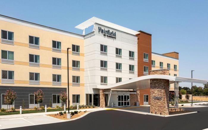 Fairfield by Marriott Inn & Suites Hanford