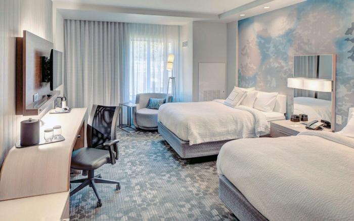 Courtyard by Marriott Appleton Riverfront