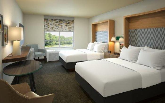 Holiday Inn & Suites Cedar Falls-Waterloo Event Ctr By IHG