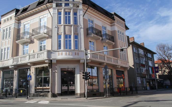 Corner House