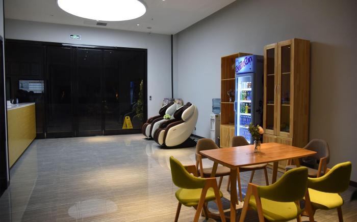 7 Days Premium Chongqing Baishiyi Hot Spring Center