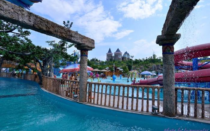 IU Hotels·Nanning Zoo Metro Station RT-Mart