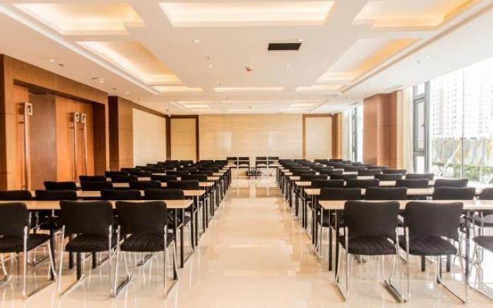 Jinjiang Inn Select Hohhot Chengjisihan Square Metro Station