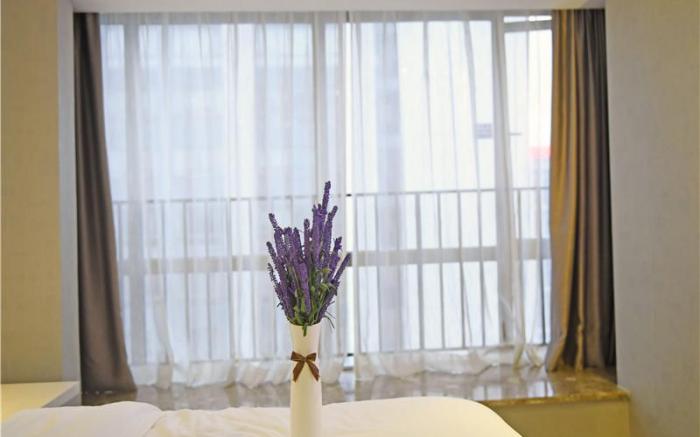 Lavande Hotels·Guiyang Huaguoyuan Fortune Plaza