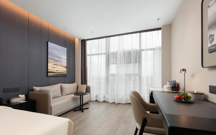 Atour Hotel Jinhua Wanda Plaza Duohu Li